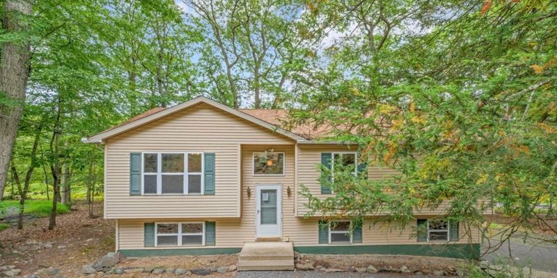 Stroudsburg House: 314 Overlook Drive