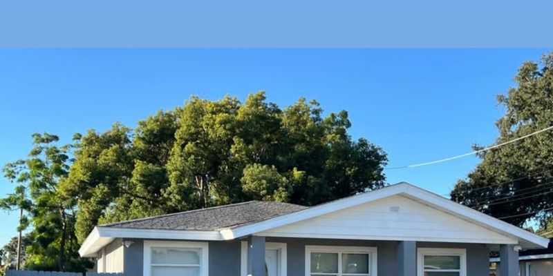 Winter Haven House: 590 Ave H SE