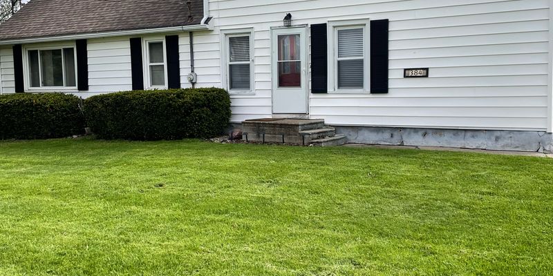 Union City House: 384 W Union City Rd