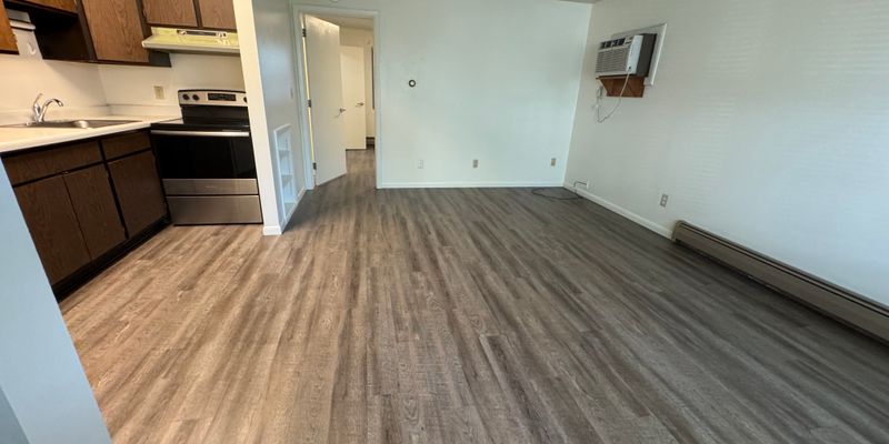 Iowa City Apartment: 429 N Gilbert St