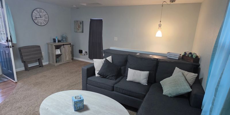 Bismarck House: 505 E Ave F