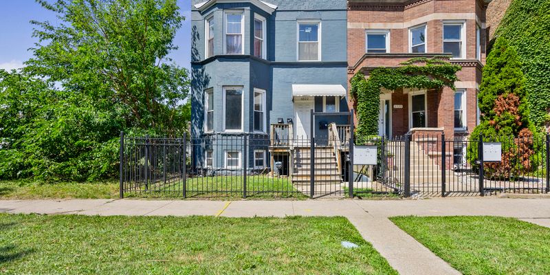 Chicago Apartment: 6522 S Ellis Ave