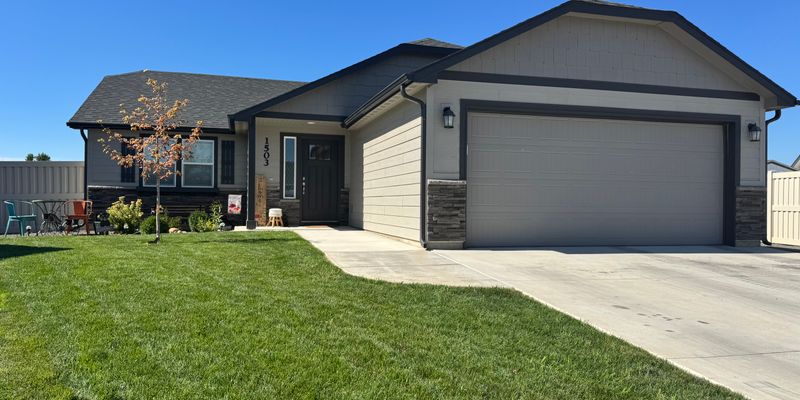 Caldwell House: 1503 White Fish Lake St.