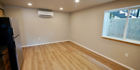 104-27.jpg