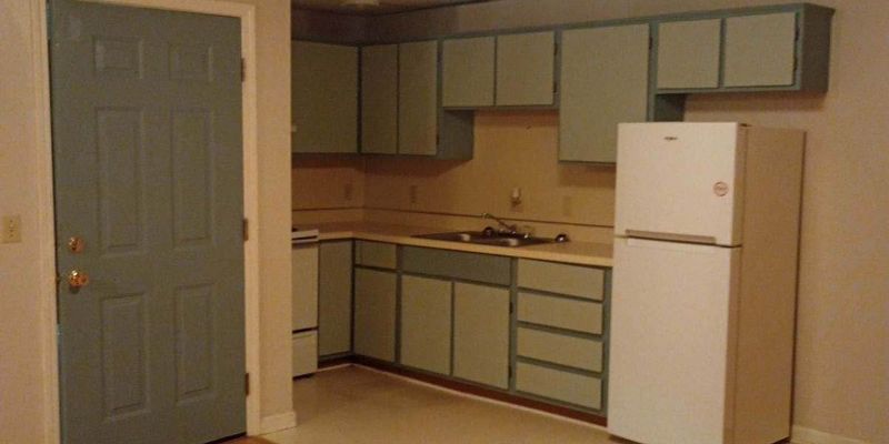 Horse Cave Apartment: 115 Water St