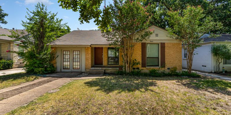 Dallas House: 7802 Morton St