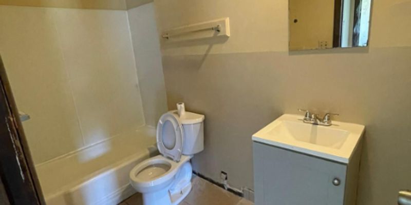 Akron Apartment: Thurston St 1331