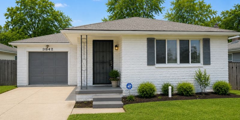 Indianapolis House: 3842 N Pasadena St