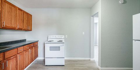 201 E Calvert 1 00005-WEB.jpg