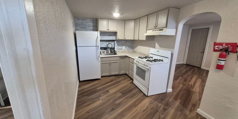 Pueblo House: 2110 W 19th St