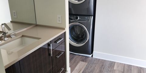 primary laundry_sink.jpg