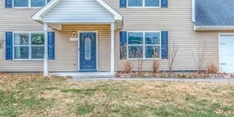 Chesapeake House: 1112 Sir Gawaine Dr