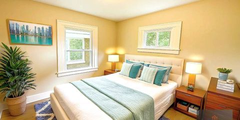 2025-08-19_18-17-08 - Bedroom - Modern - 2.jpg