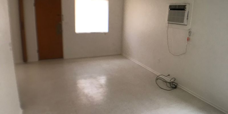 Coolidge Apartment: 703 West Northern Avenue