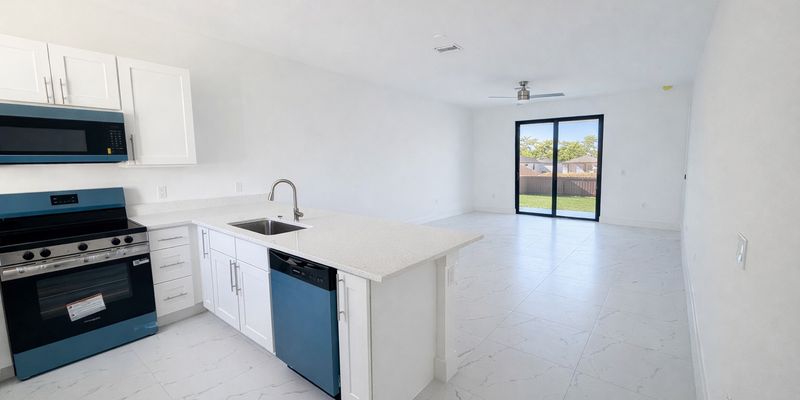 Lehigh Acres Apartment: 4806 Golfview Blvd