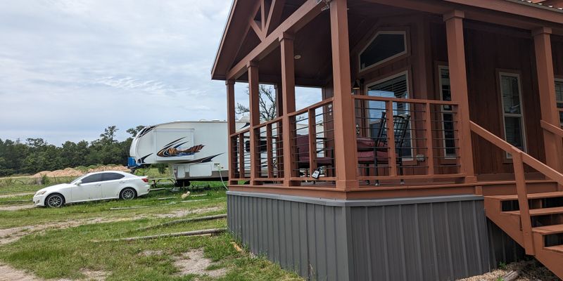 Cedar Creek House: 126 Stoney Brook Dr