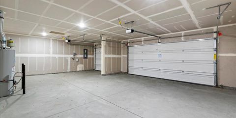 24-Garage.jpg