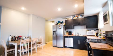 2516Jo_Kitchen.JPG