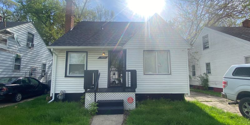 Detroit House: 8850 Rosemont Ave