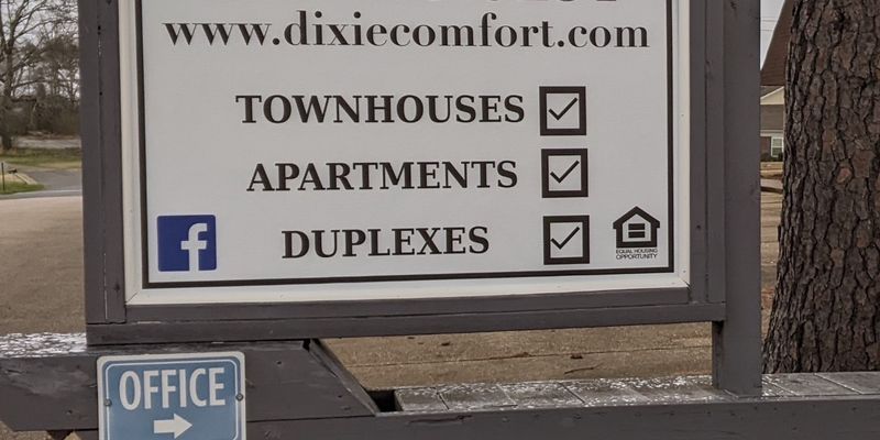 Winfield Apartment: 258 Medical Dr