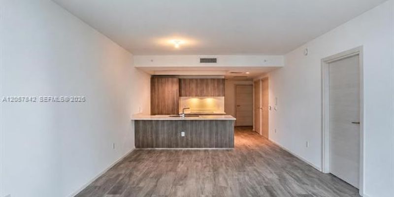 Miami Condo: 801 S Miami Ave
