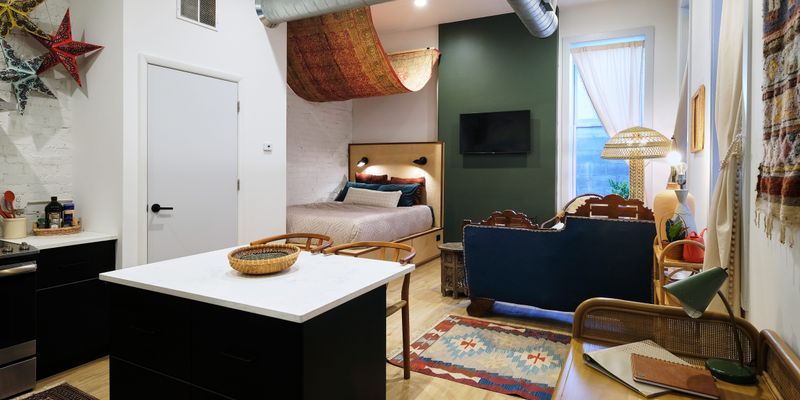 Cincinnati Apartment: 1607 Main Street