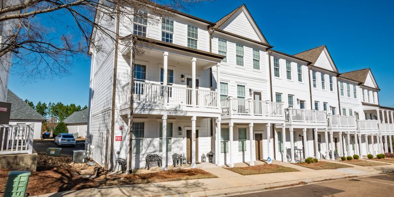 Oxford Townhome: 230 Town Center Dr