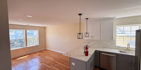 271-Schley-St-14-enhanced.jpg