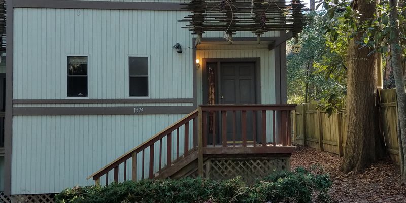 Tallahassee House: 1574 Three Lanterns Lane