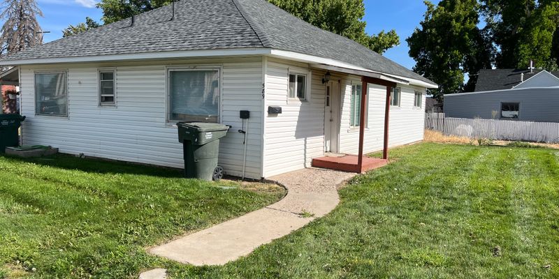 Vernal House: 579 W 100 S