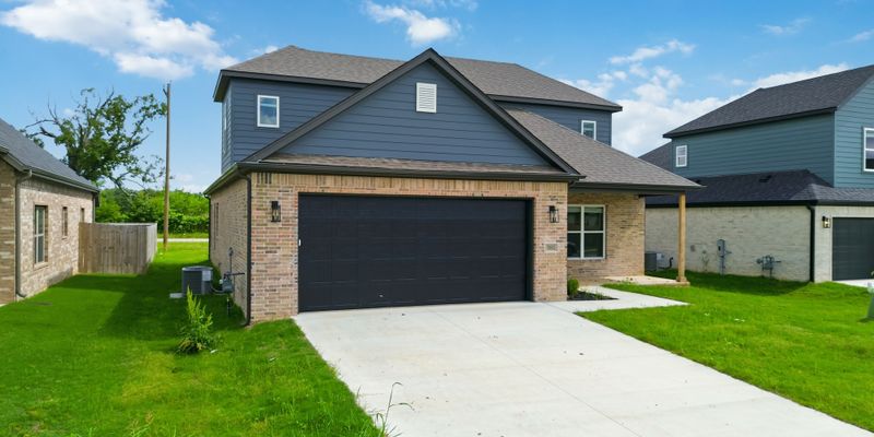 Centerton House: 980 Trestle Ln