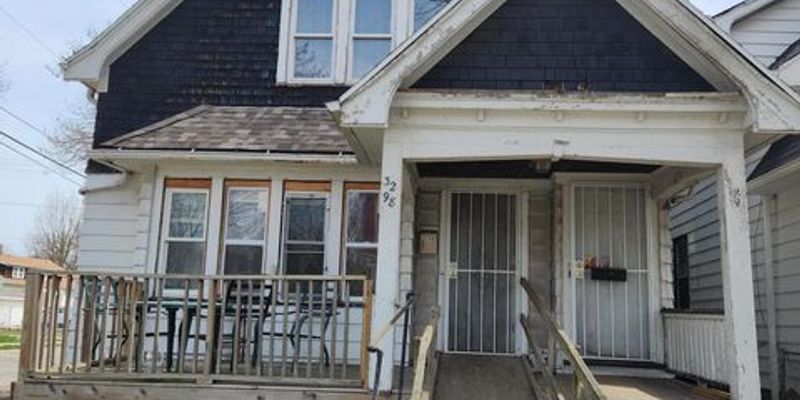 Milwaukee House: 3298 N 13th St