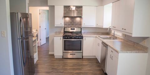 Curwood Kitchen 1.jpg