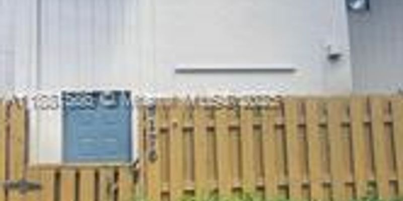 Davie House: 5176 S University Dr # 5176