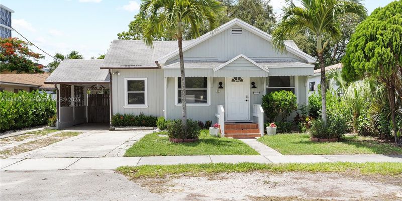 Miami House: 2946 SW 26th St #2946