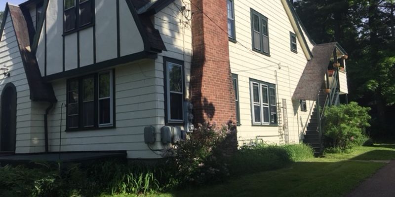 Burlington Apartment: 33-35 Henderson Terrace