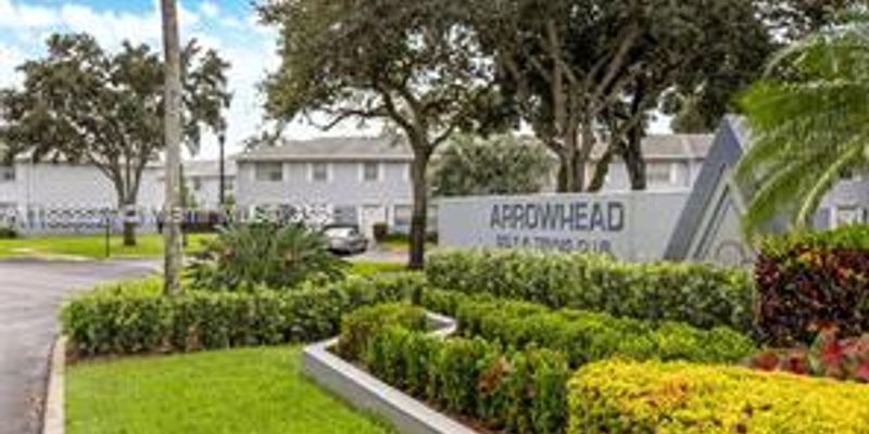 Davie House: 8004 SW 20th Pl