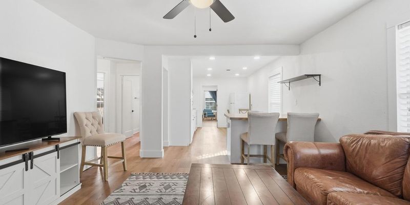 Abilene House: 541 EN 18th