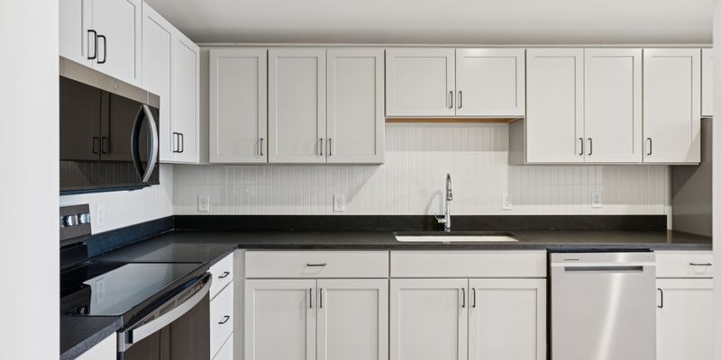 Biddeford Apartment: 129 Main St.