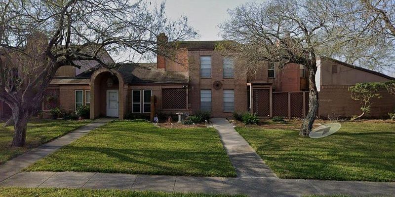 Corpus Christi Apartment: 5101 Middlecoff Cir