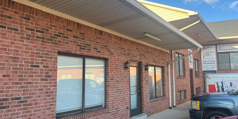 Bowling Green House: 1733 Campus Plaza Ct