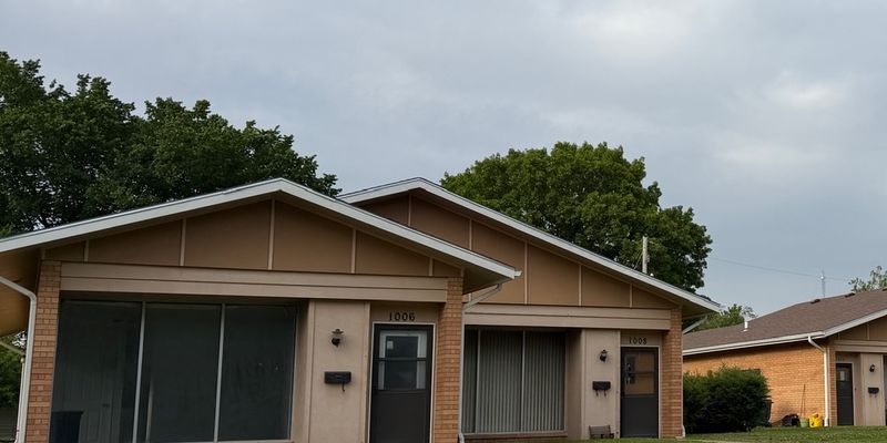 Humboldt House: 1006 Elm St
