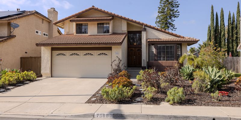 San Diego House: 7588 Rock Canyon Dr