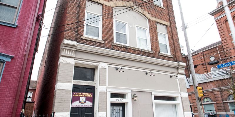 Pittsburgh Apartment: 117 South 22nd Street