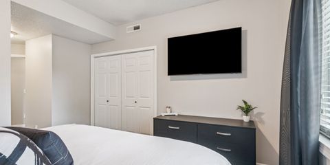16-146 80 Circle Dr 5.jpg