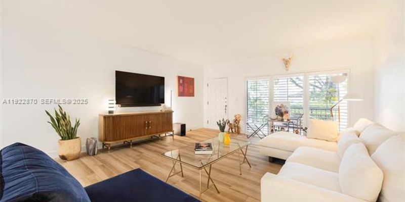 Coral Gables Condo: 2600 Cardena St