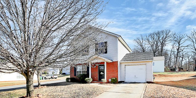 Charlotte House: 4140 Brawer Farm Dr