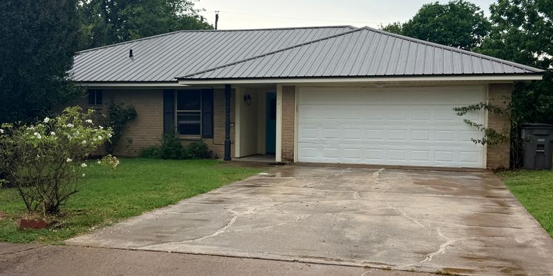 Red Oak House: 127 Dunn St