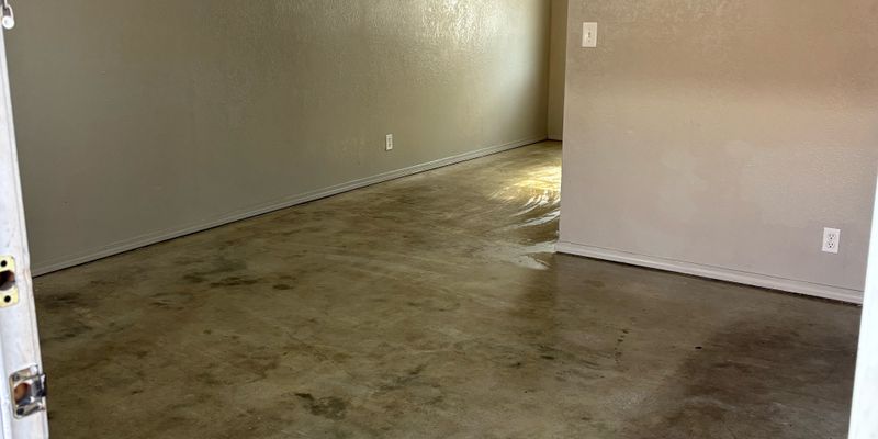 Jay Apartment: 806 N 5th St Apt 11