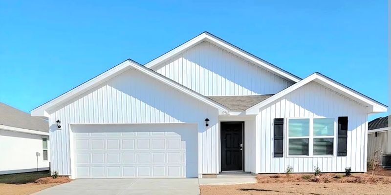 Daphne House: 10967 Northern Dancer Ct